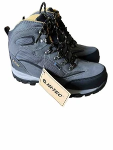 SKAMANIA WOMENS  Hi-Tec Gray WATERPROOF  Hiking Boots/Sneakers Sz 9 BRAND NEW!l - Picture 1 of 5