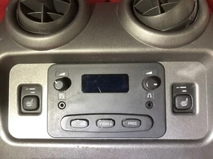 Hummer H2 Rear Radio 2nd Row Passenger  Audio Controller Center Console  03-09 - Picture 1 of 6