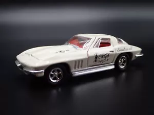 1966 66 Chevy Chevrolet Corvette 427 Coca Cola 1:64 Scala Modellino Auto - Foto 1 di 8