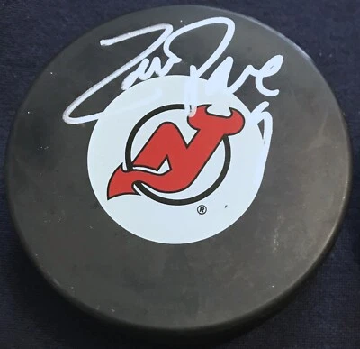 Disco autógrafo Zach Parise / sin certificado de autenticidad, 2010 NHL, New Jersey Devils Foto 1 de 4