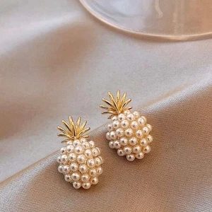 Pineapple Pearl Earrings Hostess Studs Gold Chic Classy Retro Costume Jewelry - Picture 1 of 6