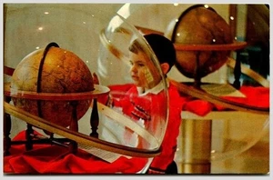 Wilson Globe: NatGeo Exhibit Postcards, Cartography, DC - Picture 1 of 2