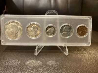 1964 UNC 5-Piece Coin Set 90% Silver U.S Coins In Whitman Case - Image 1 of 4