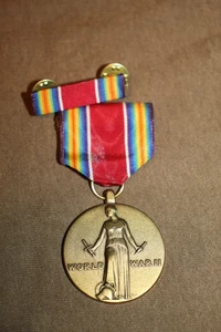 Original WW2 U.S. Victory Medal w/Full Pin Back Ribbon & Ribbon Bar - Picture 1 of 3