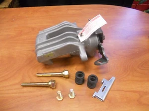 Pinza de freno trasera derecha Cardone Industries 19-2108 reconstruida con herrajes - Imagen 1 de 4