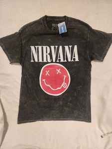 Nirvana T-Shirt Live 1993 Concert Tour Daze Smile Distressed Vintage Wash Tee - Picture 1 of 3