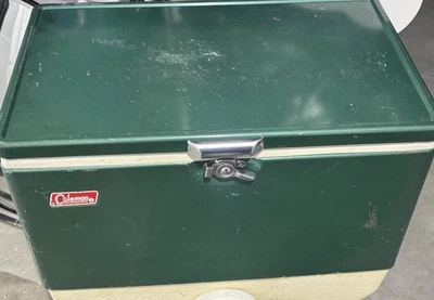 复古 1980 年大号绿色金属 COLEMAN 冷藏箱/冰箱 44 夸脱 — 第 1/4 张图片