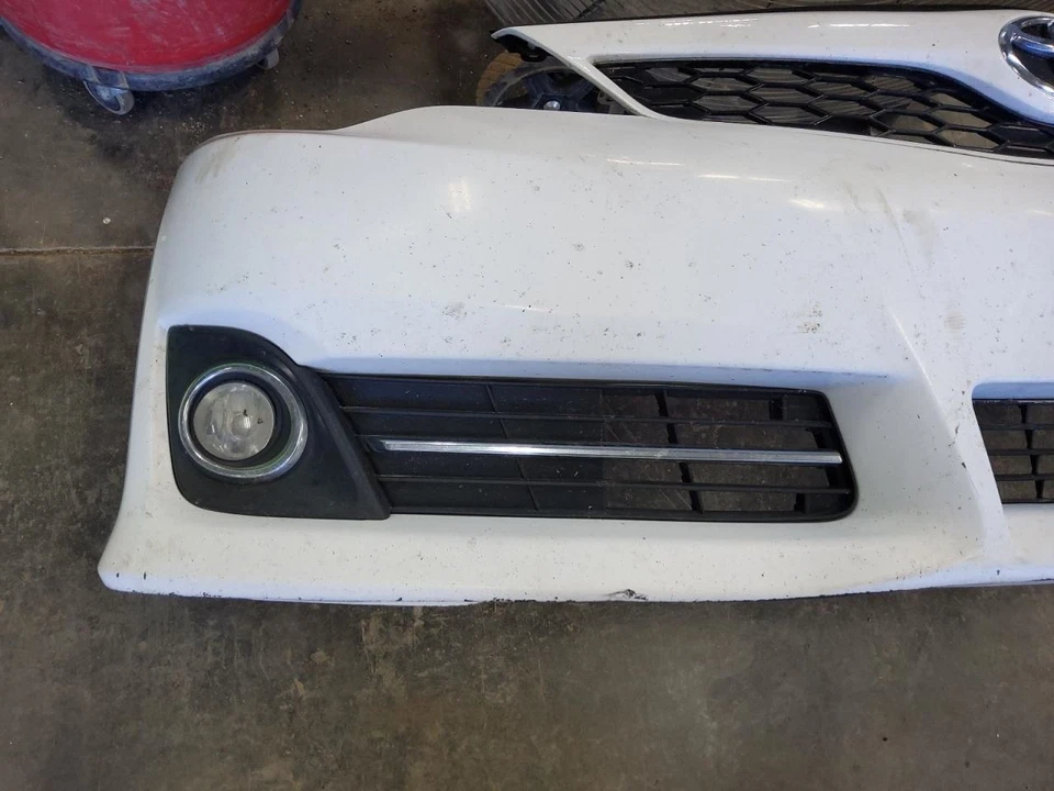 Passenger Grille Lower Ends With Fog Lamps SE Hybrid Fits 12-14 CAMRY 460902 - Image 1 of 1