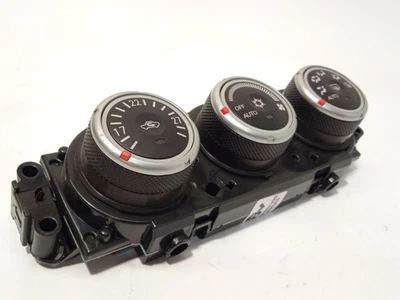 7820A115XB COMMANDE DE CLIMATISATION / CHAUFFAGE / 7811657 POUR MITSUBISHI LANCE Foto 1 de 4