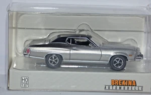 Brekina 19734 Ford Gran Torino silbermetallic mit schwarzem Dach Maßstab 1:87 - Bild 1 von 1