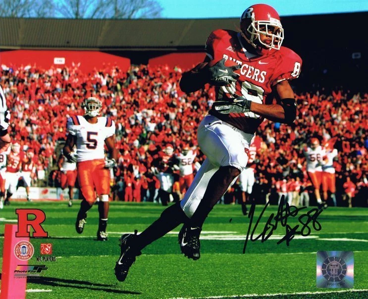 Kenny Britt Signed Autographed 8x10 Photo - Rutgers NFL Titans Rams - w/COA - Image 1 of 1