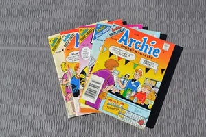 Archie comics digest - lot of 5 issues #'s 143. 144, 145, 147, 149 - Bild 1 von 4