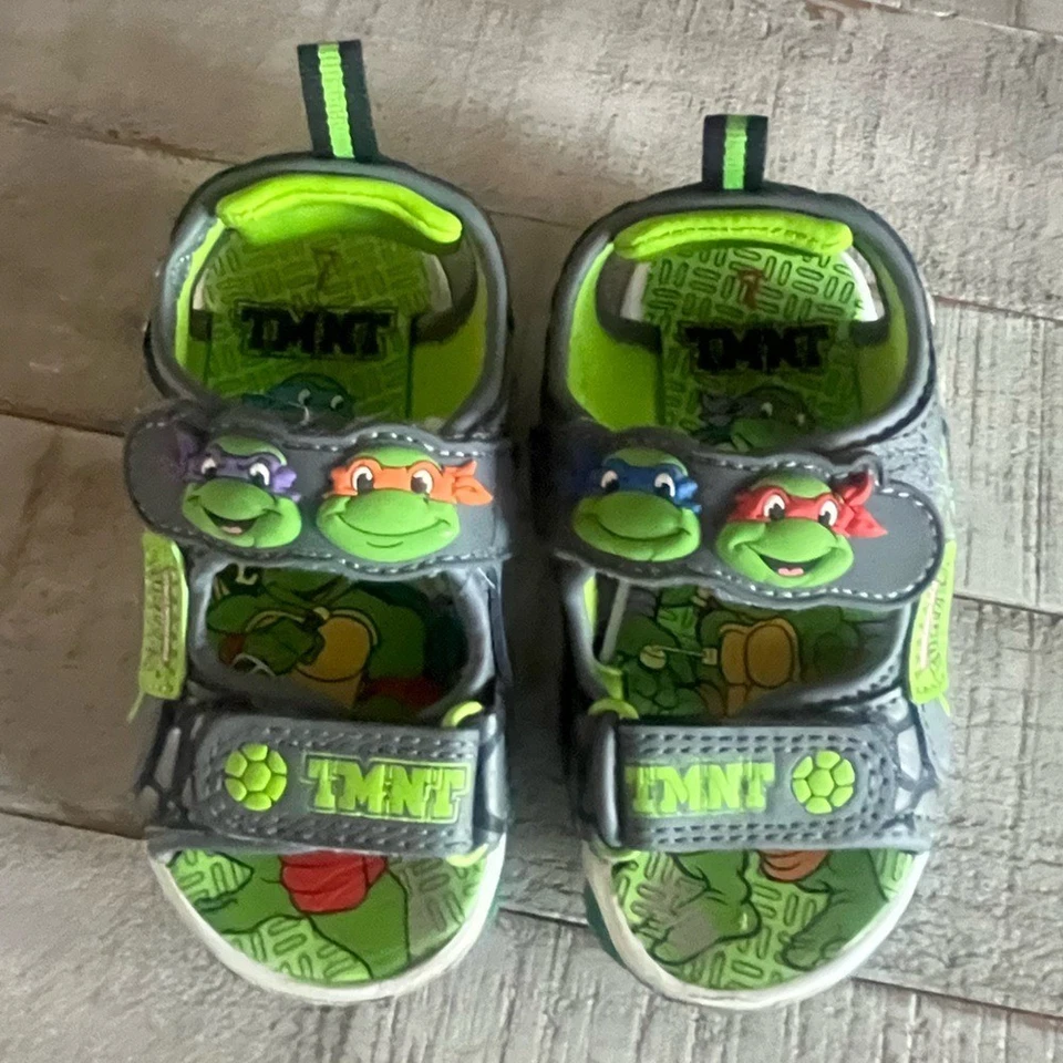 Zapatos para niños Teenage Mutant Ninja Turtles talla 7 Foto 1 de 4