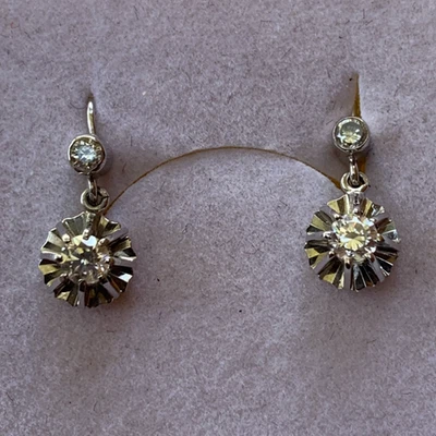 SUPERBE PAIRE BOUCLES D'OREILLES, EPOQUE 1900, EN OR BLANC 18 CARATS + SAPHIRS - Imagen 1 de 4