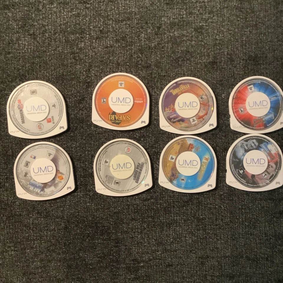 Lote de 8 juegos portátiles Sony Playstation solo discos - lucha libre wwe, mlb, madden  Foto 1 de 3