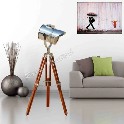 Lámpara de mesa | Lámpara de mesa trípode | Luz de noche | Lámpara de mesa de madera | Lámpara de noche Foto 1 de 4