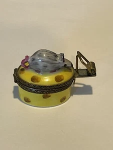 Limoges Trinket Box Peint Main France Porcelain Tiny Gray Mouse Cheese Trap RARE - Picture 1 of 9