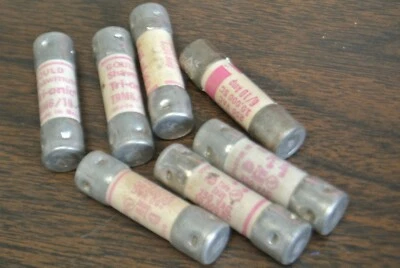 LOT of 7 / GOULD-SHAWMUT TRM6/10 TRI-ONIC FUSE / 6/10A / 250V / NEW SURPLUS - Image 1 of 4