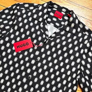 Hugo Boss Ellino Kurzarm Button Down Geometrisches Muster Neu mit Etikett Größe Small - Bild 1 von 9