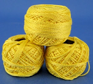 Hilo de bordar DMC 3 bolas algodón perla 5 #445 amarillo limón claro Francia - Imagen 1 de 2