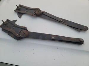 1955 1956 1957 1958 1959 Chevrolet GMC Pickup Truck Window Regulators Oem Screws - Picture 1 of 7