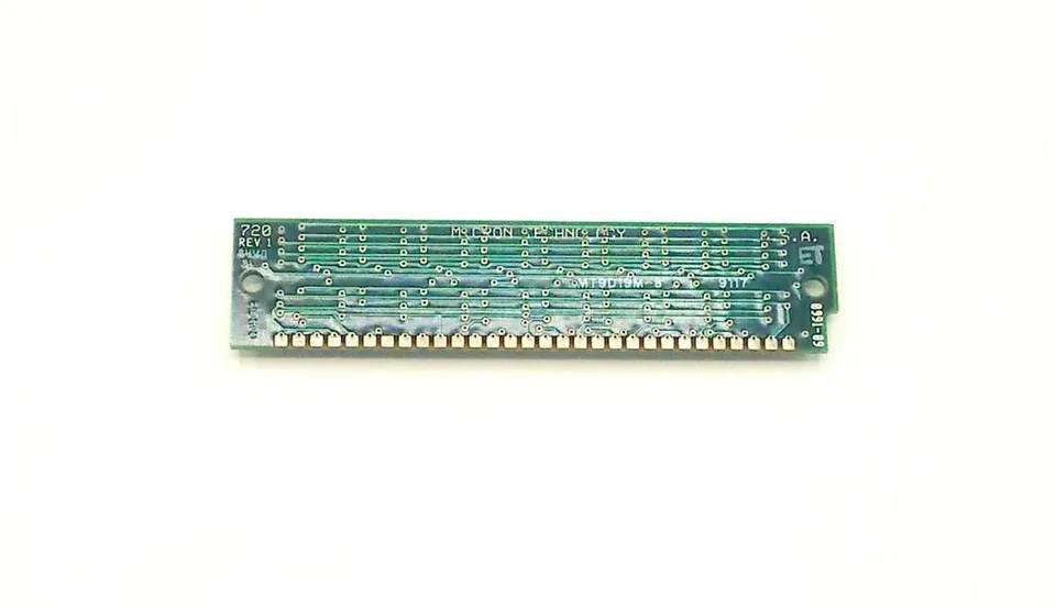Micron Technology MT9D19M-8  1MB FPM PARITY SIMM 80ns 30-pin SIMM - Image 1 of 1