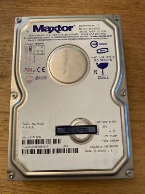 300GB SATA Maxtor 6L300S0 Hard Drive - Image 1 of 3