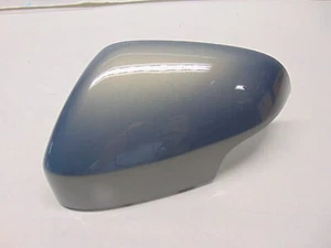New Genuine Volvo V50 2007-2012 Left Wing Door Mirror Cover CHAMELEON Blue - Picture 1 of 4
