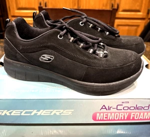 Skechers Synergy 2.0 Wide Fit Air-Cooled Memory Foam 12364W Size 7.5 - Picture 1 of 9