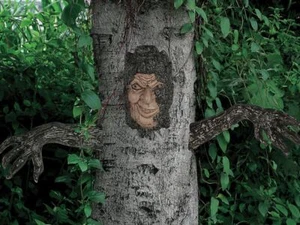 Haunted Tree Decor Halloween Outside Yard Head Arms Living Trunk Face Figure Oak - Picture 1 of 4