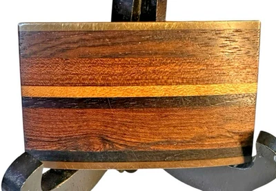 Bandas de madera con incrustaciones y hebilla de cinturón de latón macizo Kenneth Reid vintage de los años 70 Foto 1 de 3