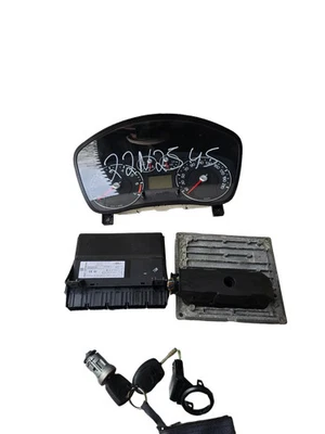 Kit centralina motore Ford Fiesta Facelift 6S6112A650TB - Immagine 1 di 4