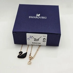 Swarovski Iconic Swan Kette Schwan Schwarz Roségold-Legierungsschicht 5204134 - Bild 1 von 7