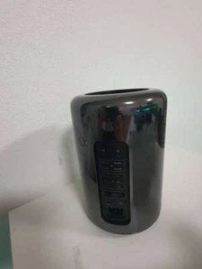 MacPro Late 2013 3.7 GHZ, 16GB,256GB, AMD FirePro D300 2GBx2 - Bild 1 von 4