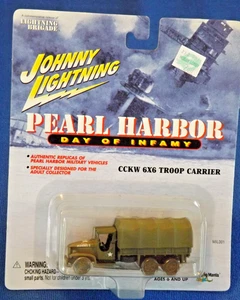 Johnny Lightning Pearl Harbor CCKW 6x6 TROOP CARRIER, 1:64, NIP - Picture 1 of 4
