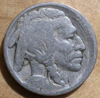 1919 Buffalo Nickel 5c Obverse Die Crack - Image 1 of 3