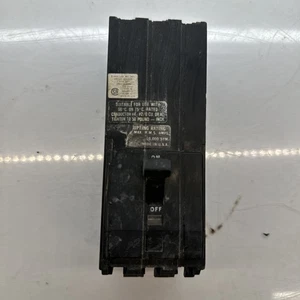 Disyuntor Square D Q13100 100 amp 3 polos - Imagen 1 de 3