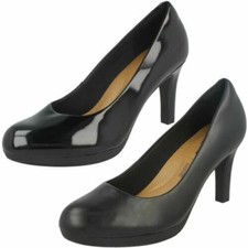 clarks patent leather heels
