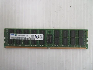 32GB (2 x 16GB) Samsung PC4-17000 DDR4-2133MHz REG ECC CL15 M393A2G40DB0-CPB - Picture 1 of 3