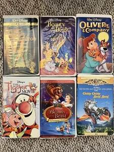 LOT of 14 DISNEY & more VHS Tape Movies Diamond Classic Masterpiece, see descrip - Picture 1 of 16