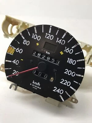Tacho Tachometer Kombiinstrument Mercedes W201 2015420666 - Bild 1 von 2