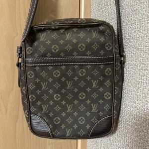 Rare Louis Vuitton M95228 Monogram Shoulder Bag Square Danube Brown Women's Used - Picture 1 of 8
