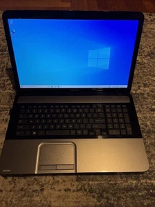 Toshiba Satellite L875-S7308 Intel i3 2.40ghz 4 GB RAM Windows 10 - Picture 1 of 9