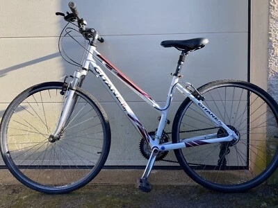 Vélo femme VTC Gitane Play 300, taille S - Photo 1/3