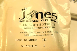 qty4 -WB Jones Spring # 742 od .375, wire .035, length 20", rate .29, load 3.53 - Picture 1 of 4