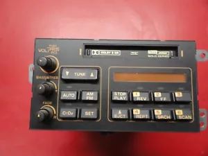 92-93 CORVETTE BOSE GOLD RADIO STEREO SYSTEM CASSETTE PLAYER 16160751 C41503-4 - Foto 1 di 4