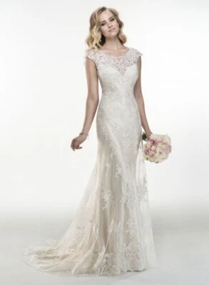 Wedding Dress size 4/6 - Image 1 of 4