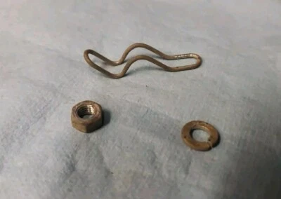 Honda Mini Trail Z50 Z50A K1 K2 1969 original debajo del asiento bandeja herramienta clip uno 68 69 Foto 1 de 4