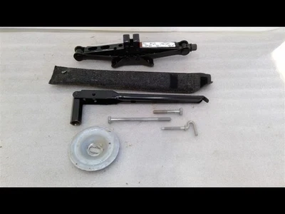 Jack and Tools Factory Kit FITS MKZ       2007 Jack 368609 - Изображение 1 из 4