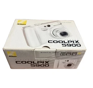 Cámara digital Nikon Coolpix 5900 5,1 MP plateada probada - Imagen 1 de 7